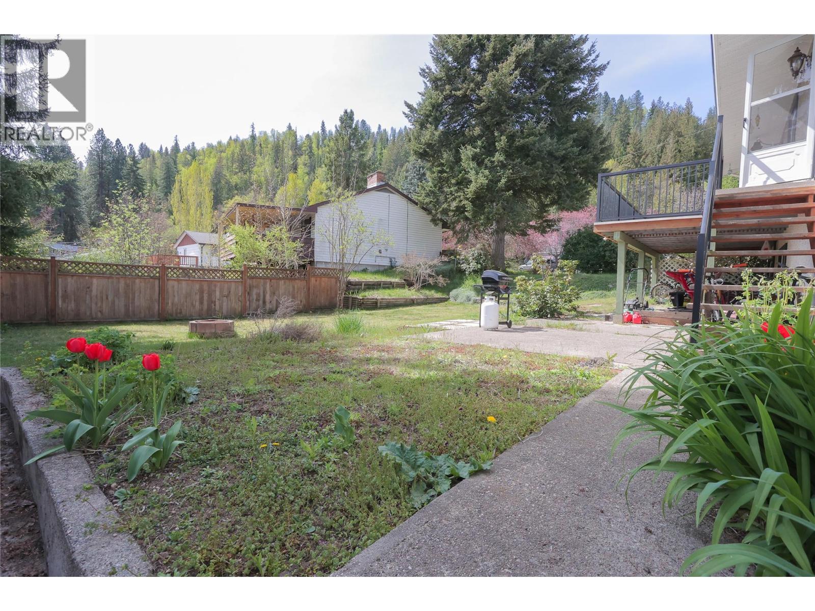 729 Lynnwood Crescent - 35