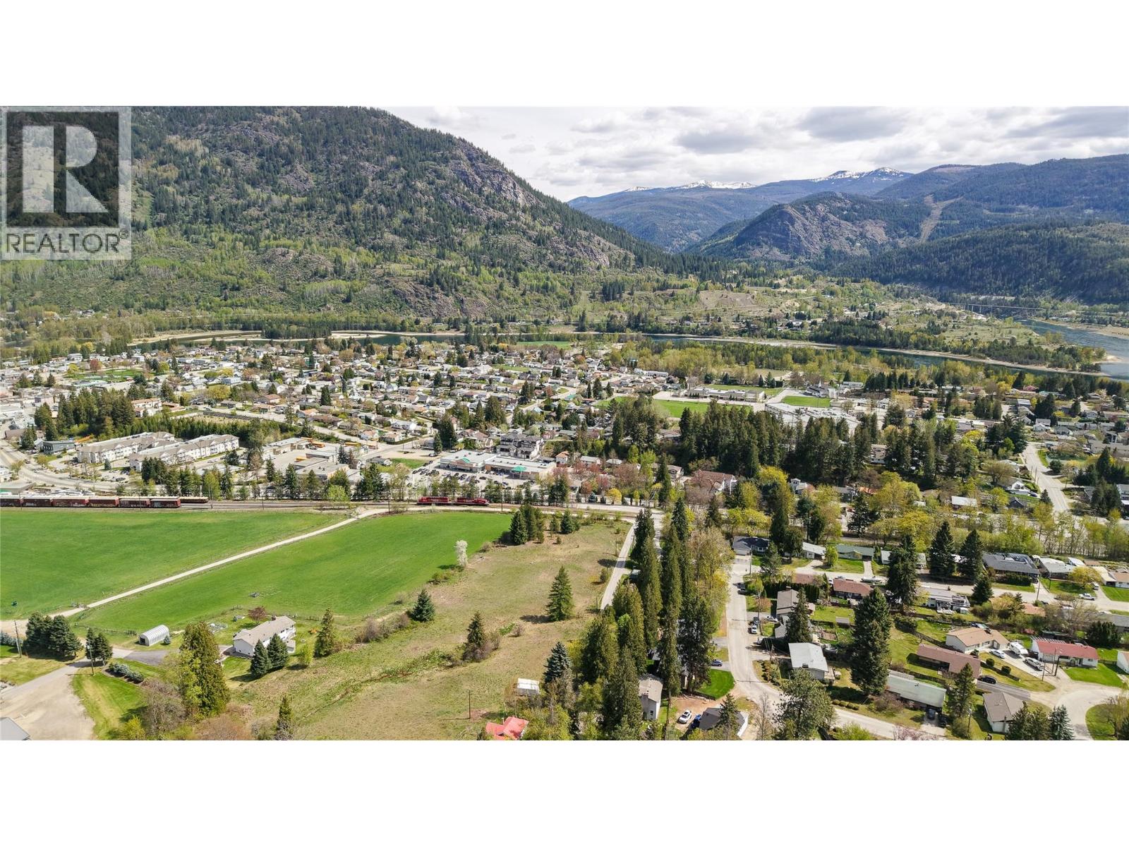 729 Lynnwood Crescent - 39