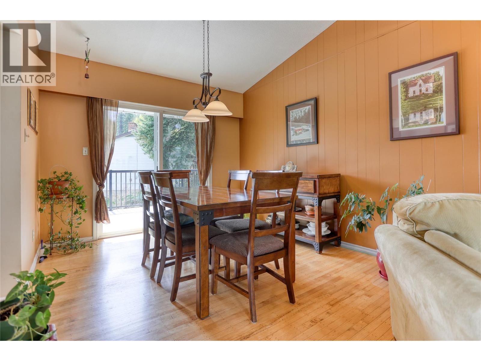 729 Lynnwood Crescent - 6