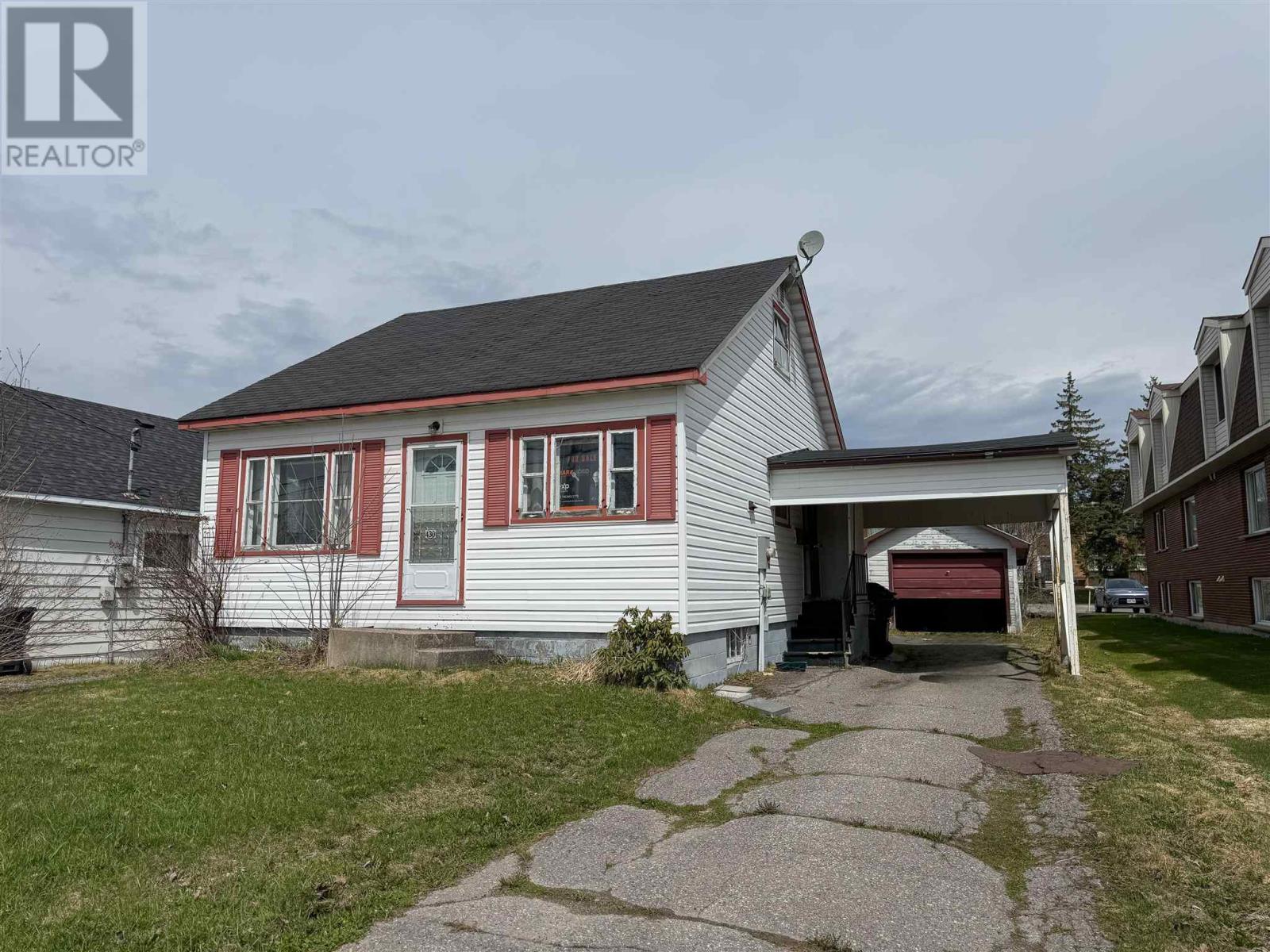 430 McNabb ST - 1