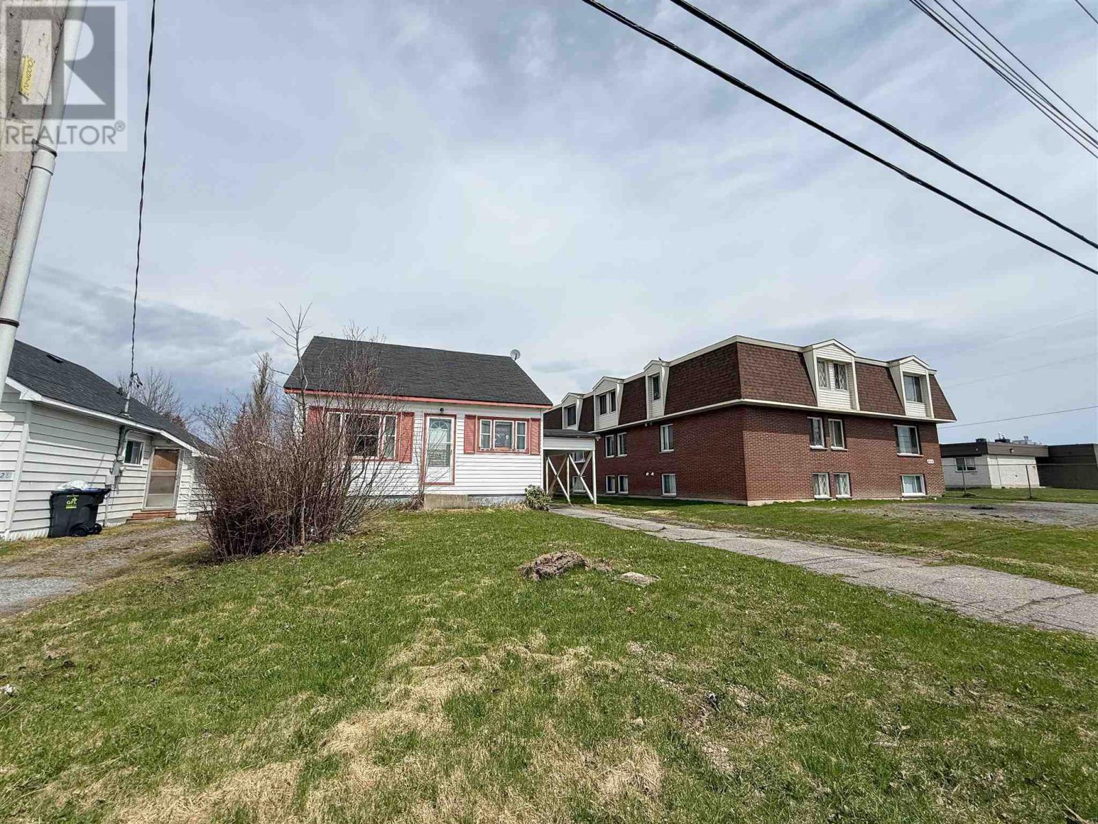 430 McNabb ST - 39