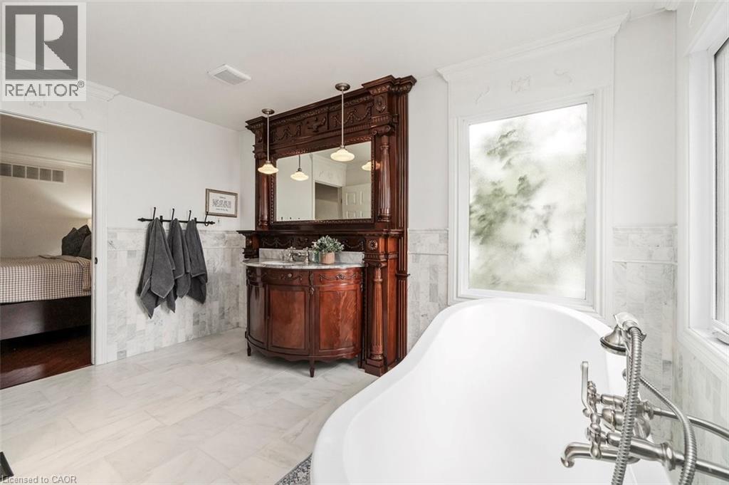 58 VALMONT Street, Ancaster, Ontario, L9G4Y5 — Photo 36
