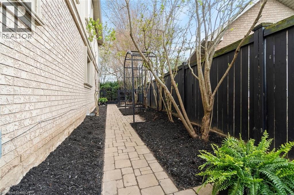 58 VALMONT Street, Ancaster, Ontario, L9G4Y5 — Photo 50