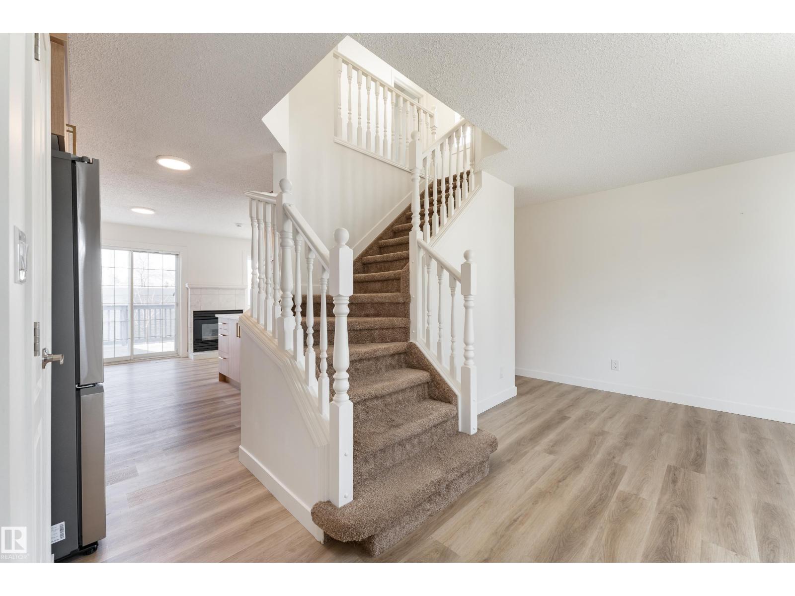 #63 1033 YOUVILLE DR W NW - 6