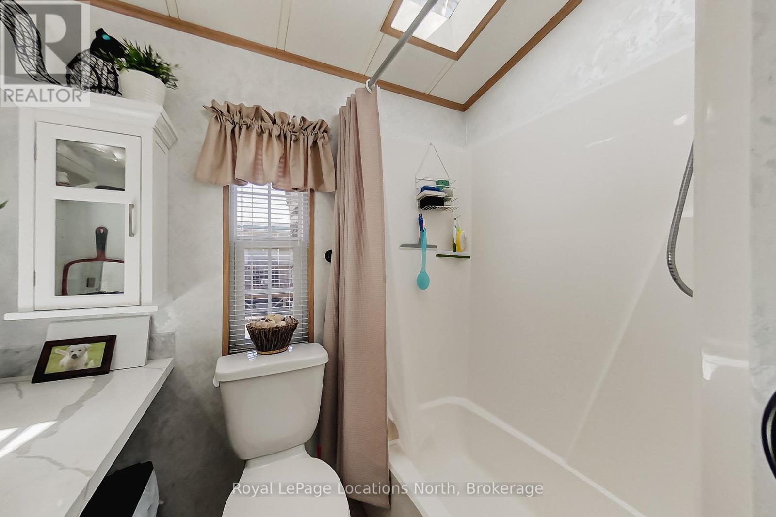 2 WASAGA PINES LANE E - 11