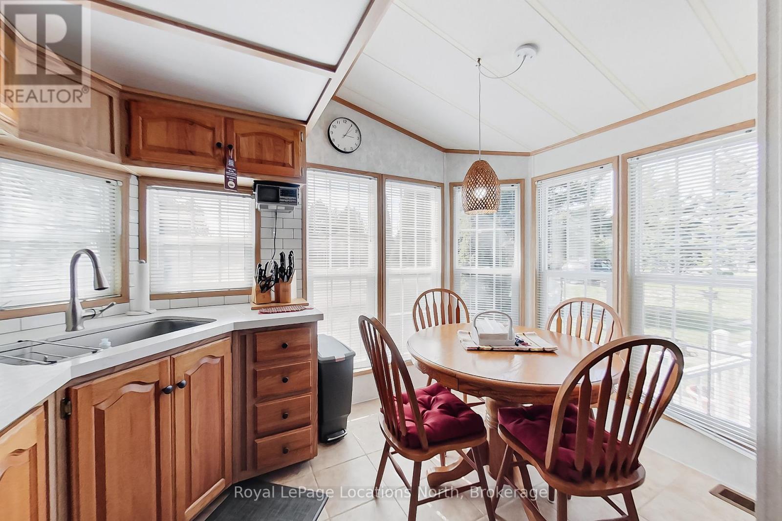 2 WASAGA PINES LANE E - 27