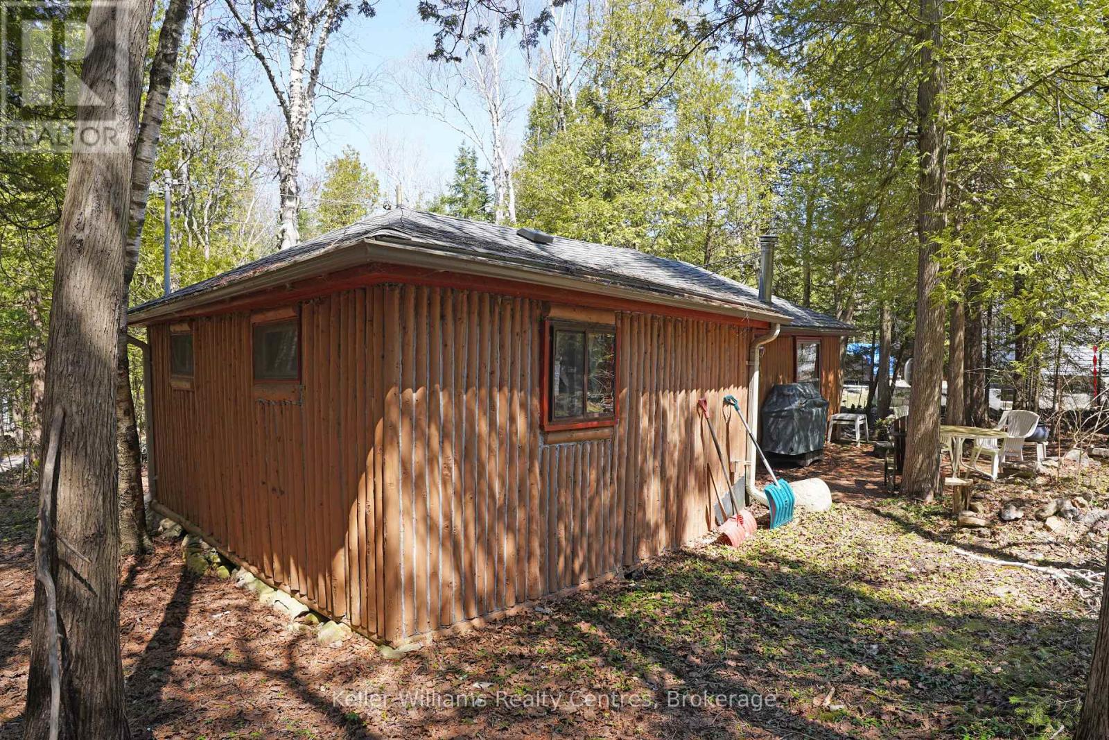 51 CEDAR TRAIL - 31