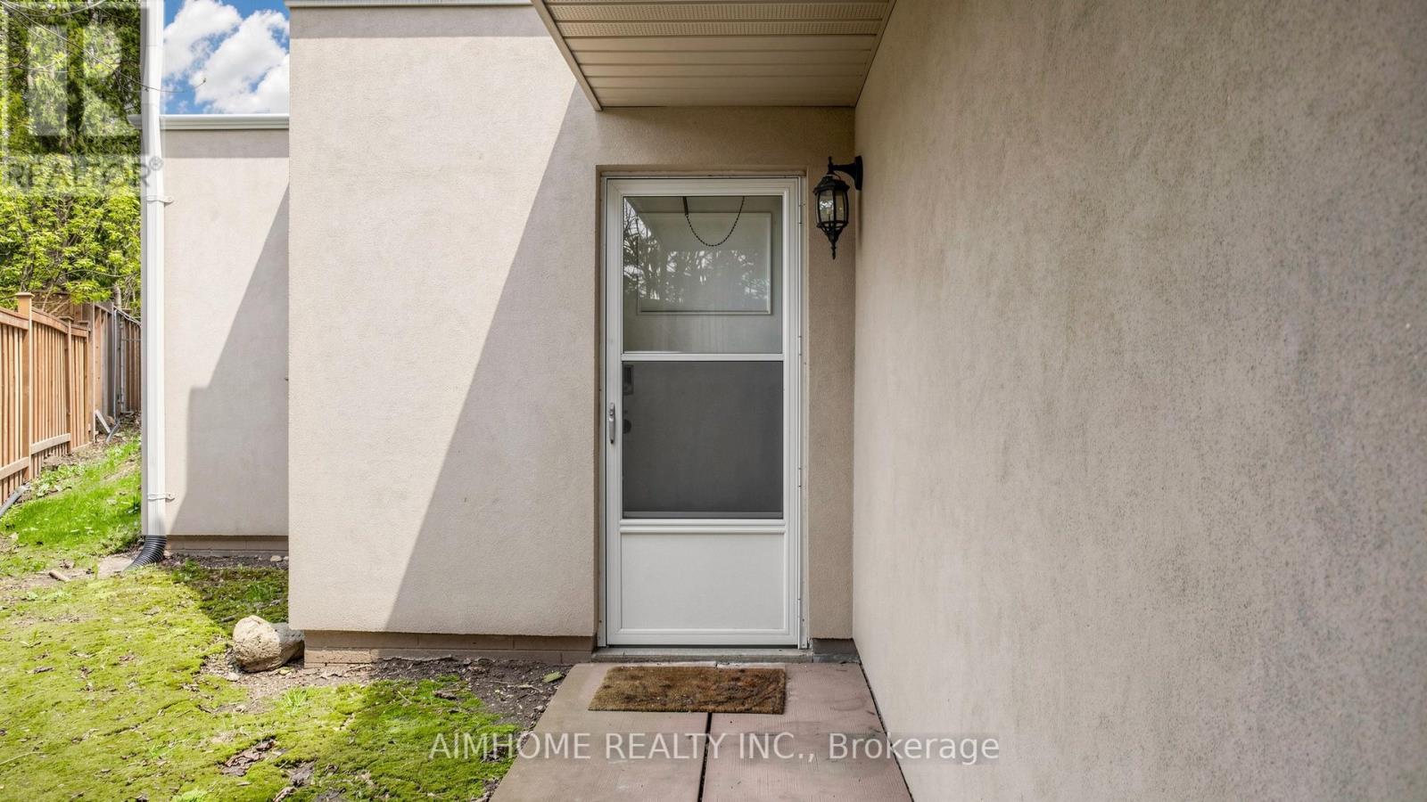 54 PLYMBRIDGE ROAD - 30
