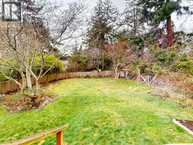 3361 JOYCE AVE - 18