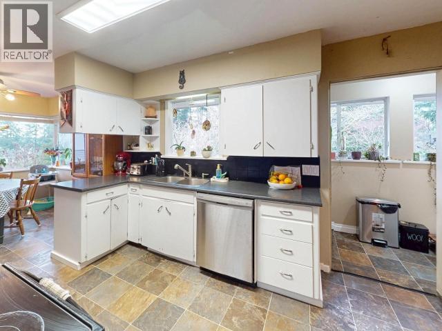3361 JOYCE AVE - Image 2