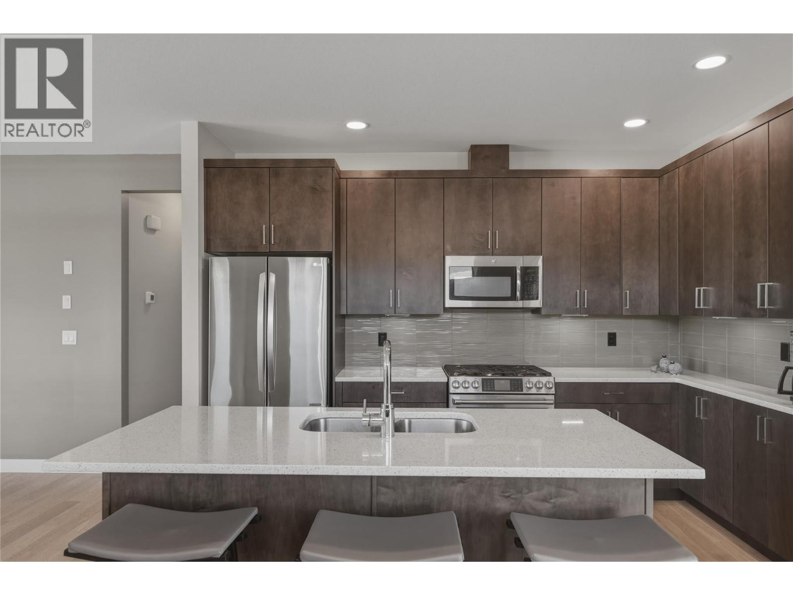 5709 Richfield Place, Vernon