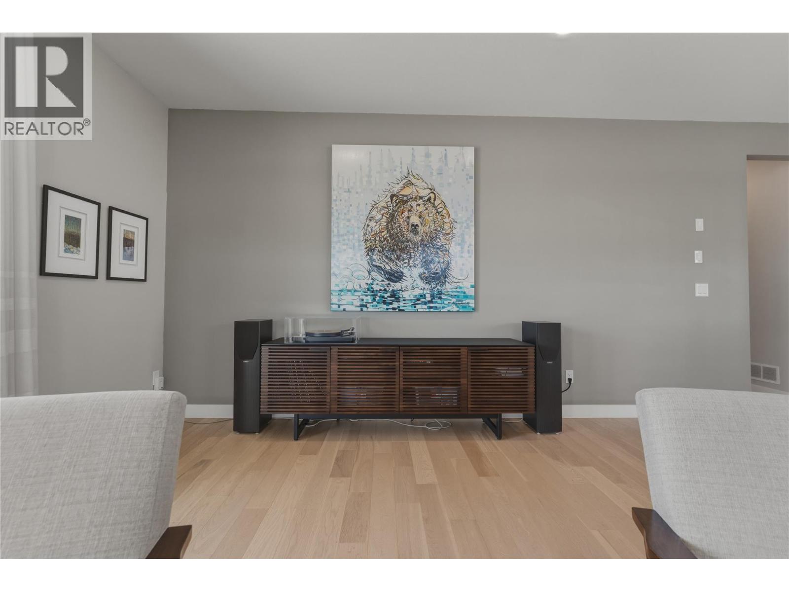 5709 Richfield Place, Vernon