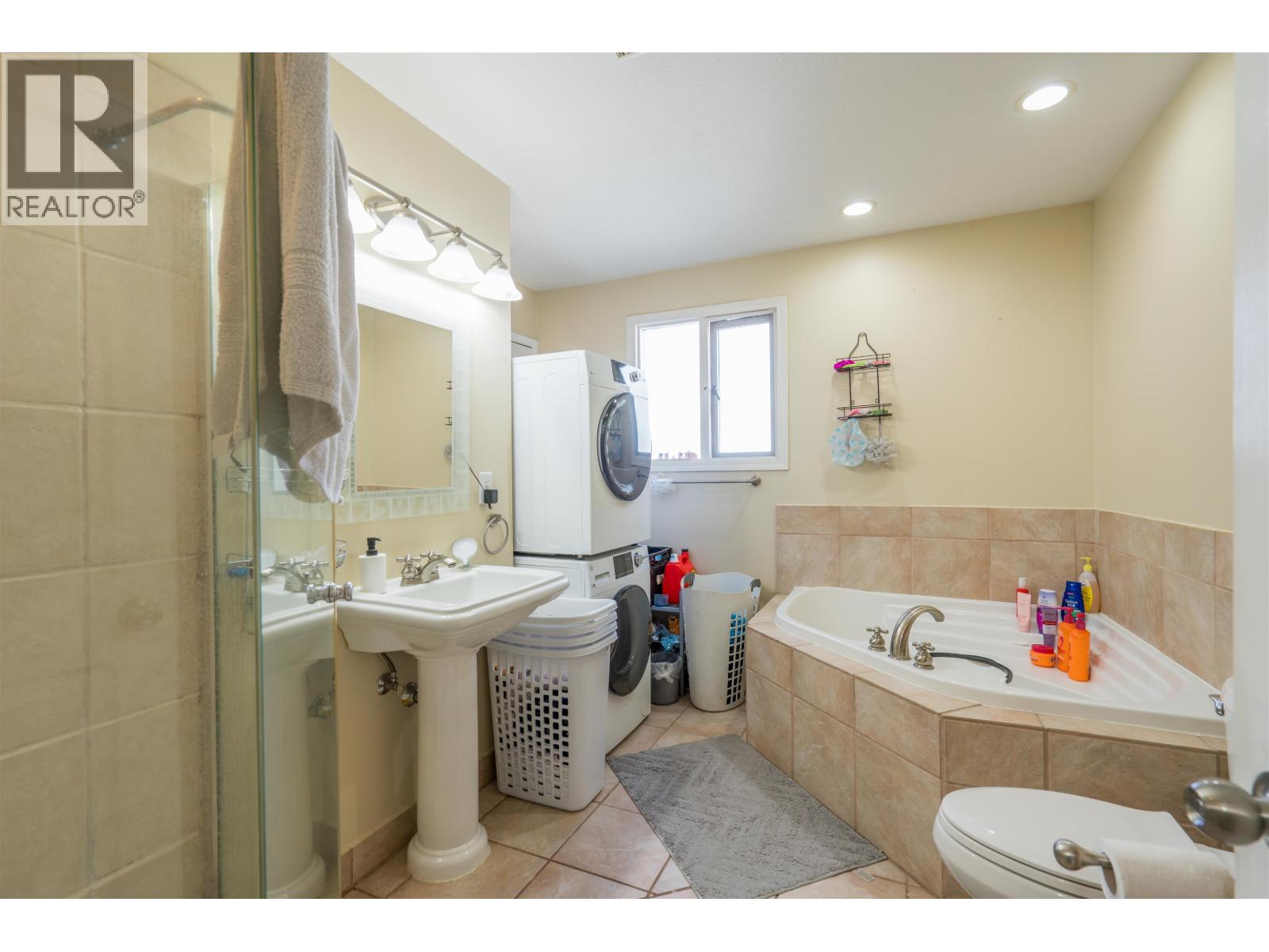 Photo 10 of 19 — 7728 ST MATHEW PLACE · Prince George, BC