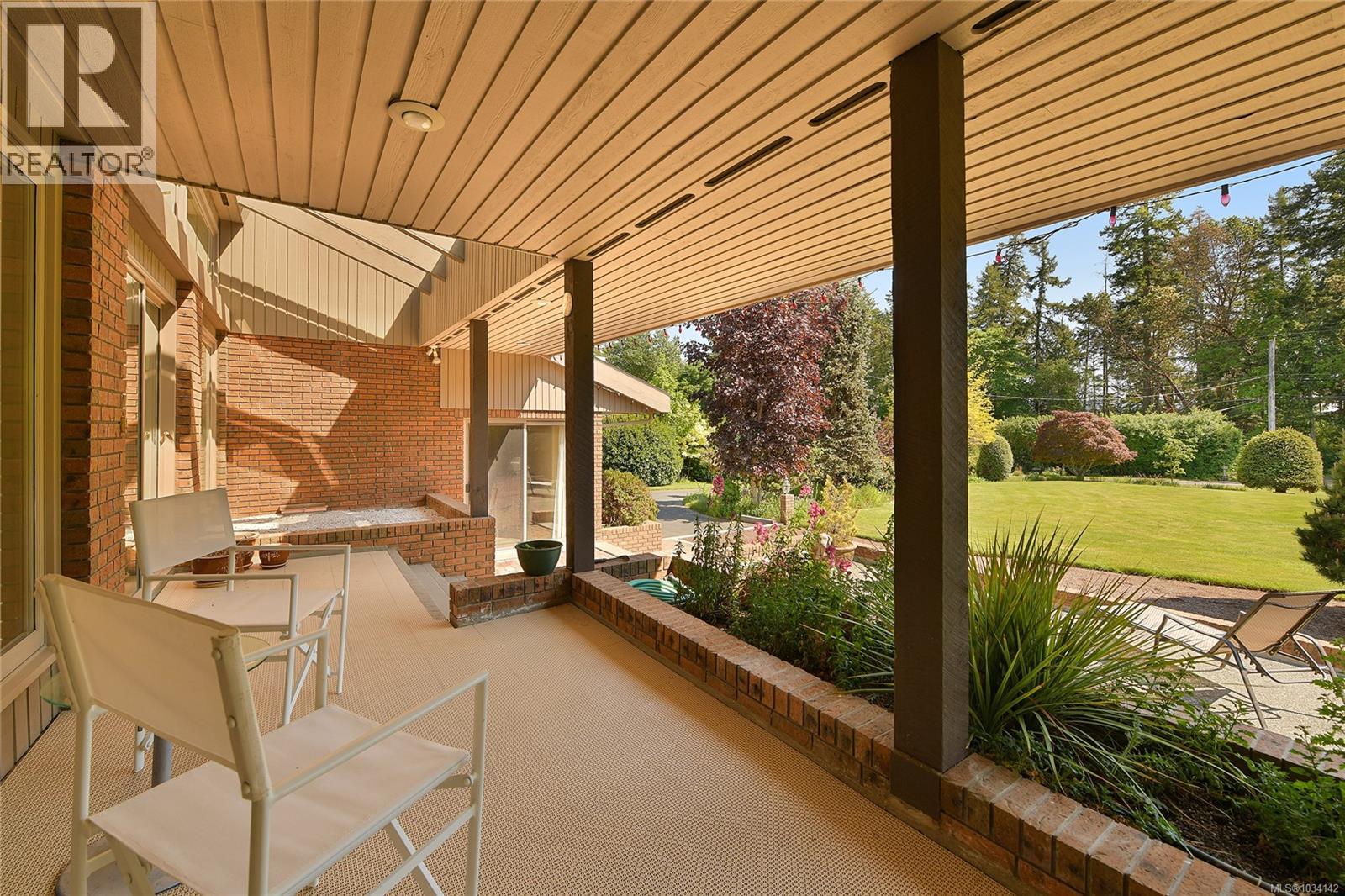  564 Towner Road, North Saanich