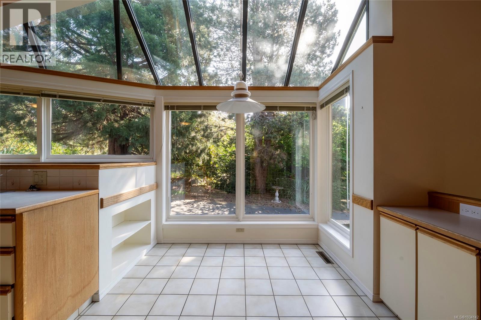  564 Towner Road, North Saanich