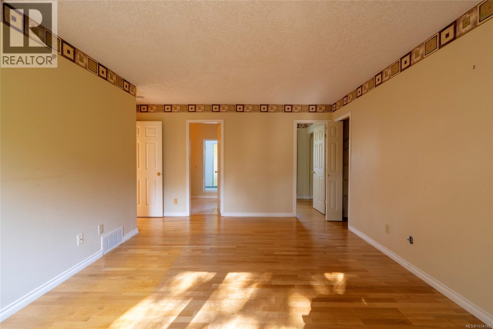  564 Towner Road, North Saanich