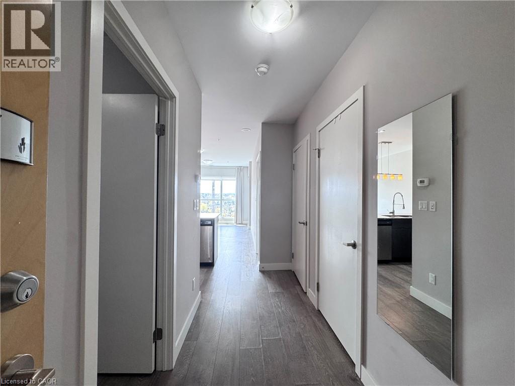 1 VICTORIA Street S Unit# 1007, Kitchener, Ontario, N2G0B5 — Photo 2