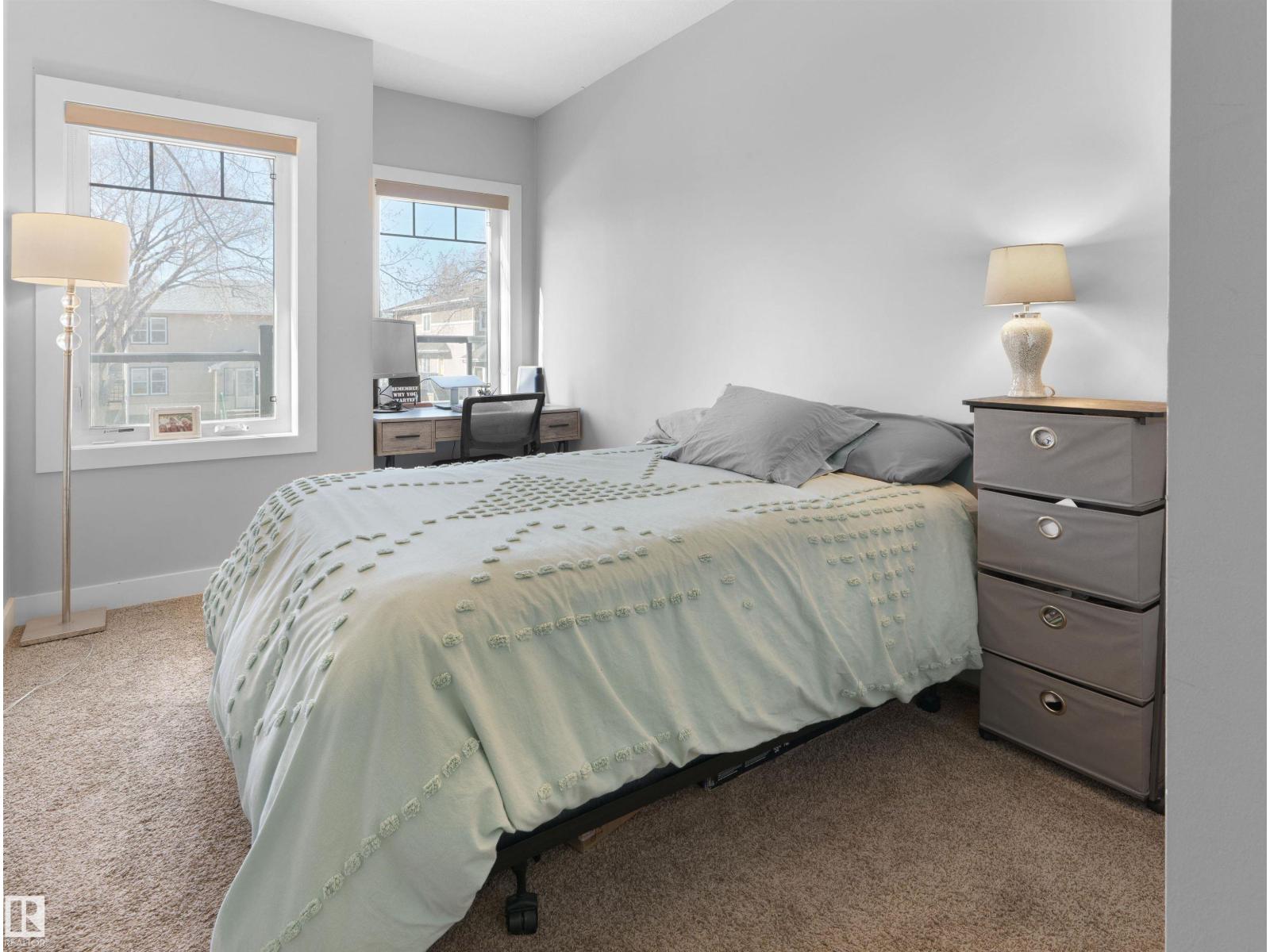 #13 11518 76 AV NW, Edmonton