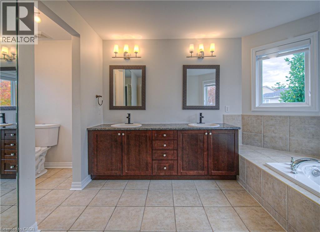47 DELLGROVE Circle, Cambridge, Ontario, N1T2J9 — Photo 36