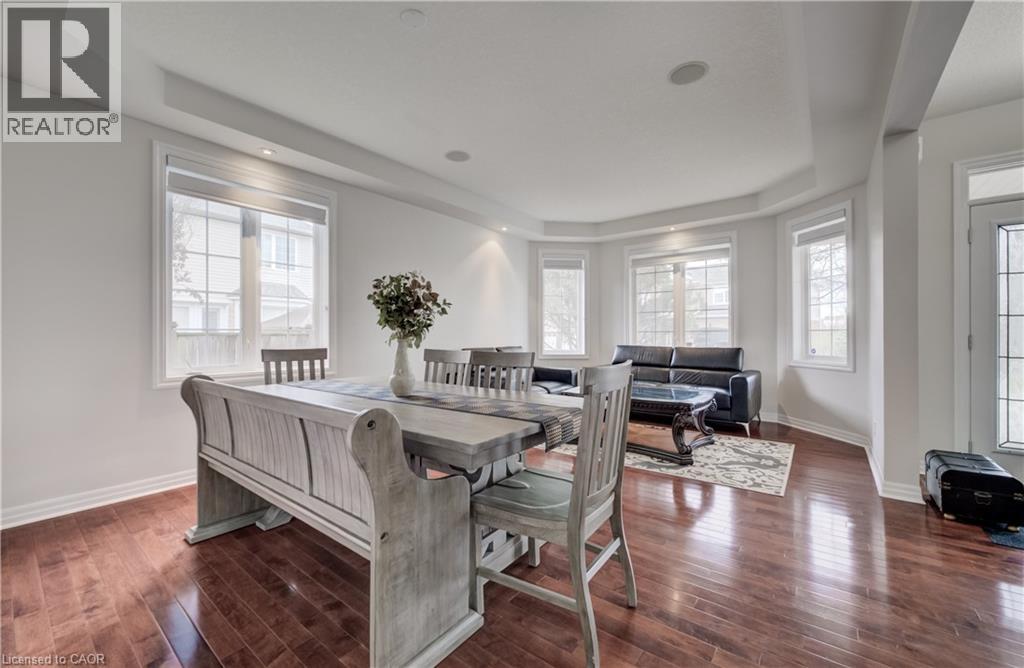 47 DELLGROVE Circle, Cambridge, Ontario, N1T2J9 — Photo 8