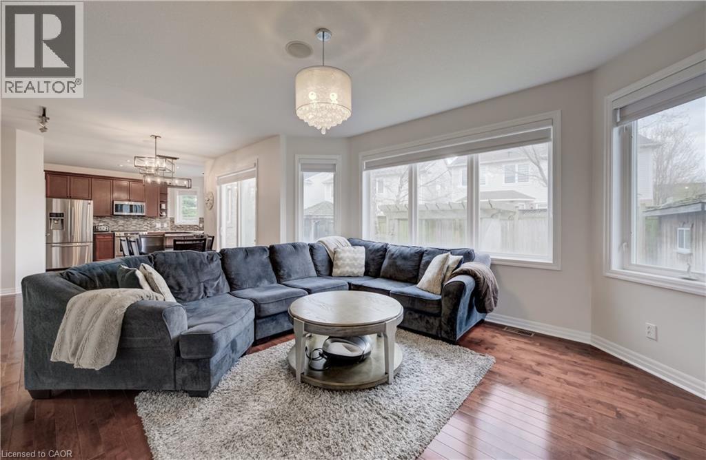 47 DELLGROVE Circle, Cambridge, Ontario, N1T2J9 — Photo 15