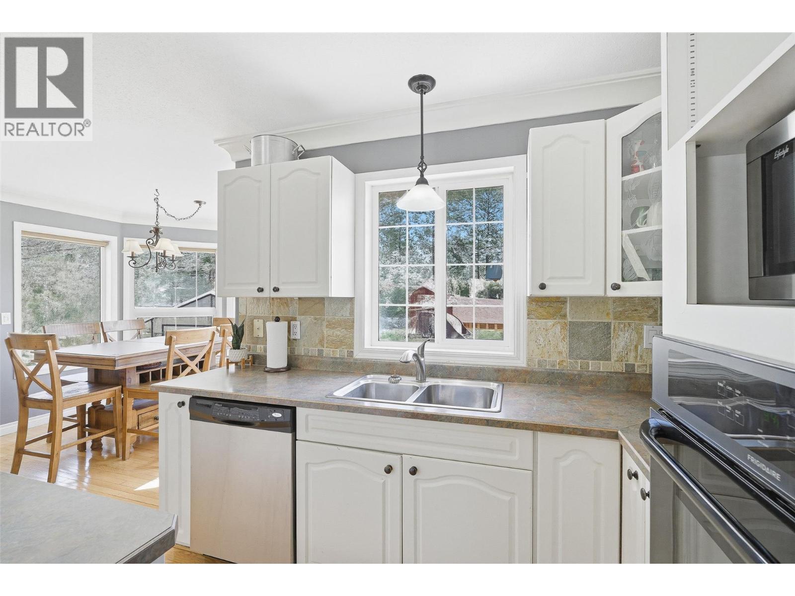 493 Marshall Road - 23