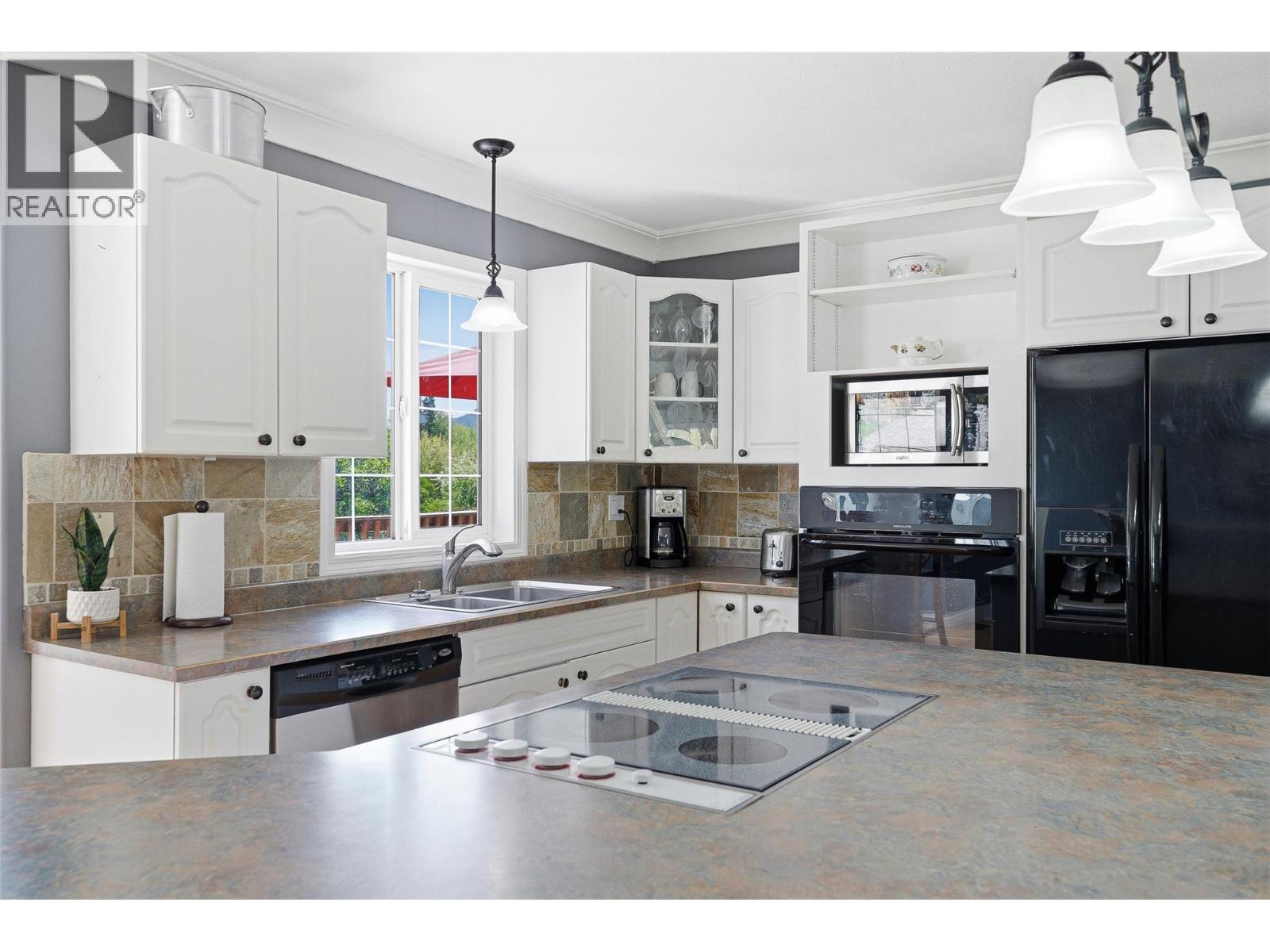 493 Marshall Road - 25