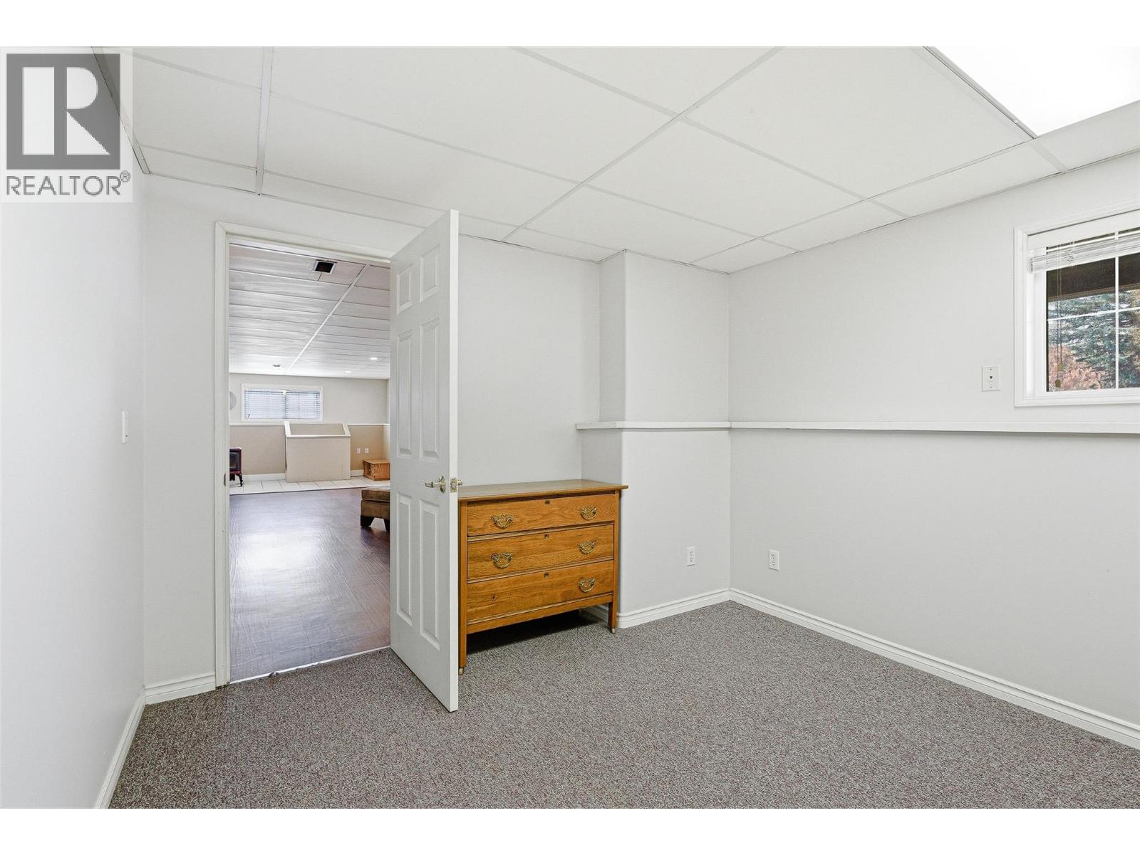 493 Marshall Road - 57