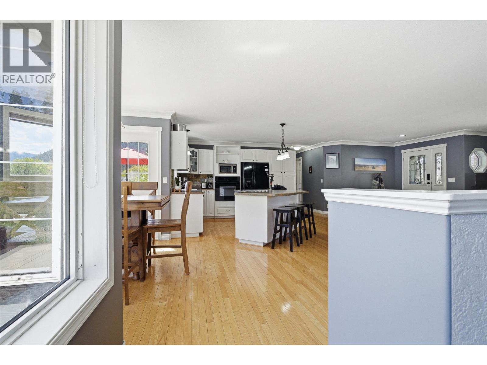 493 Marshall Road - 48