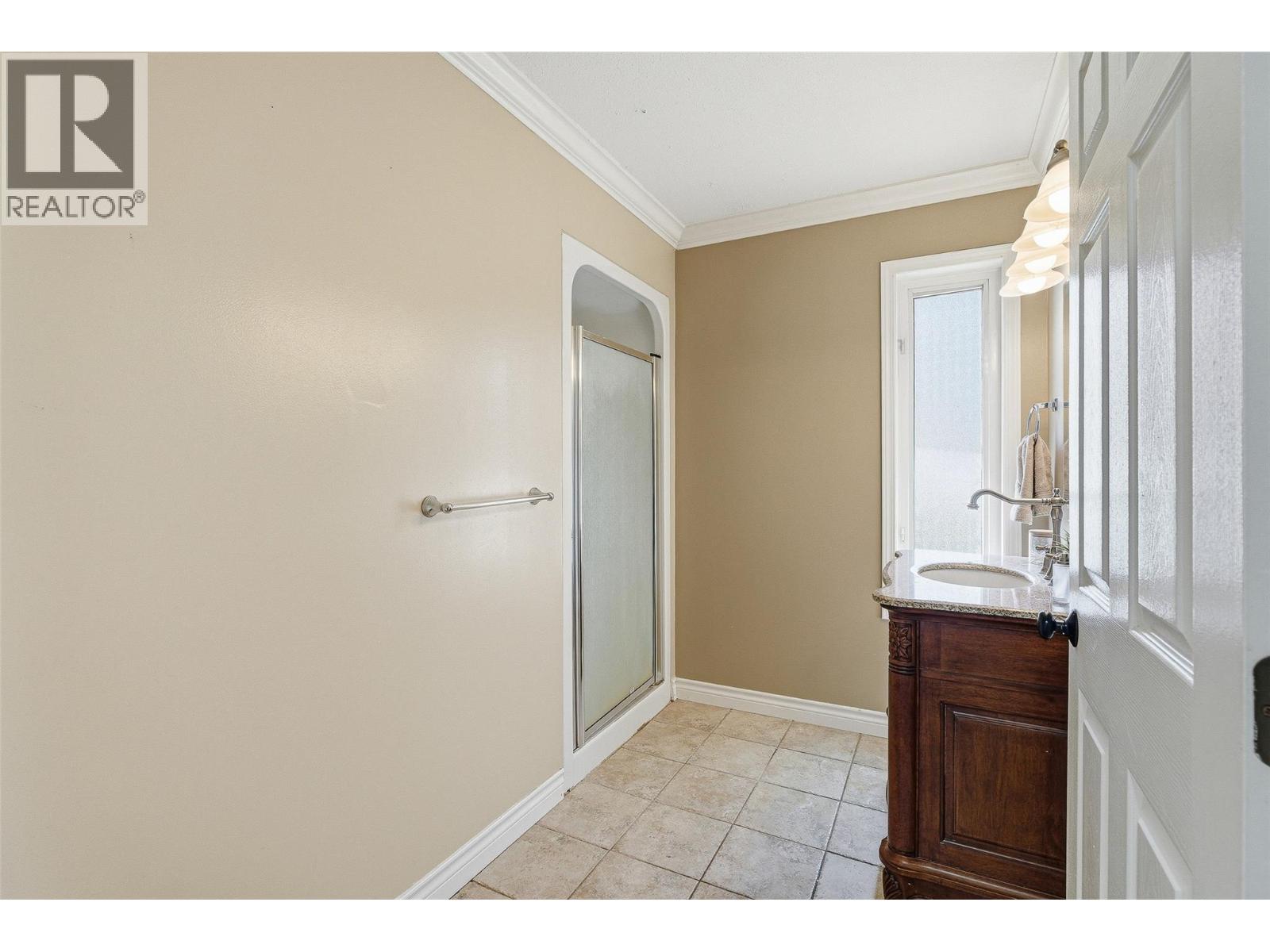 493 Marshall Road - 39