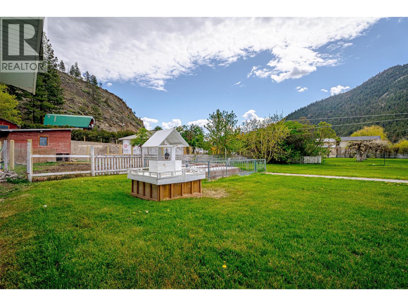 493 Marshall Road - 77