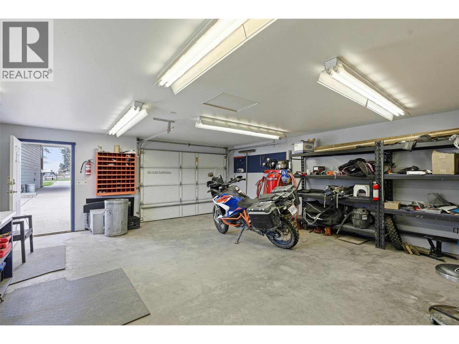 493 Marshall Road - 74