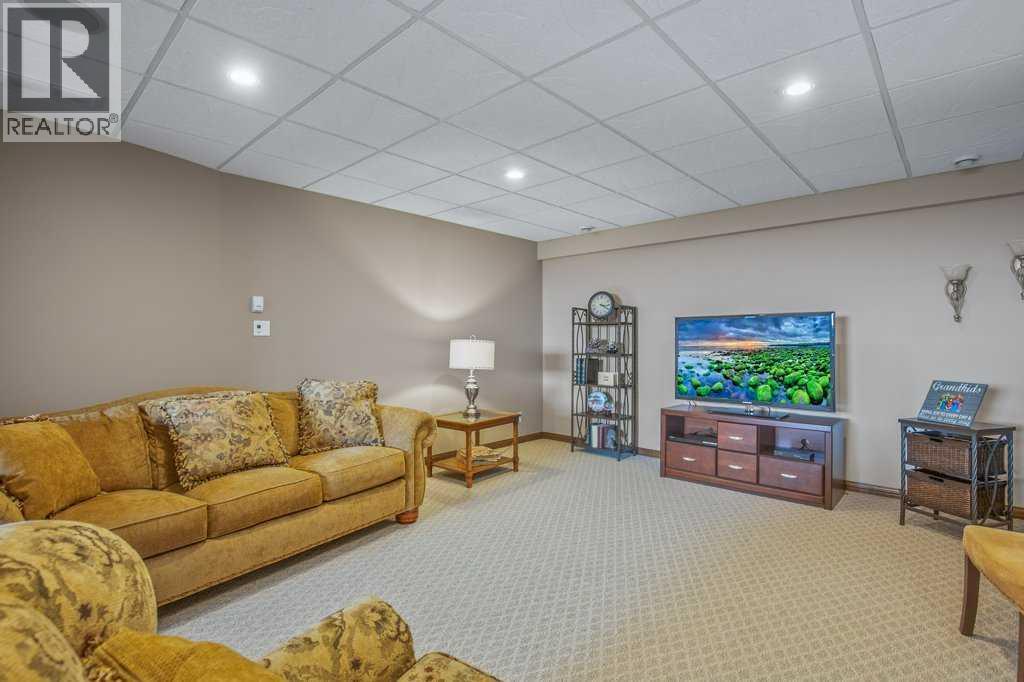 28501 Highway 596, Rural Red Deer County