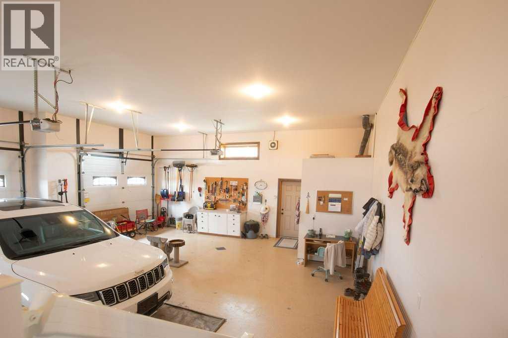 28501 Highway 596, Rural Red Deer County