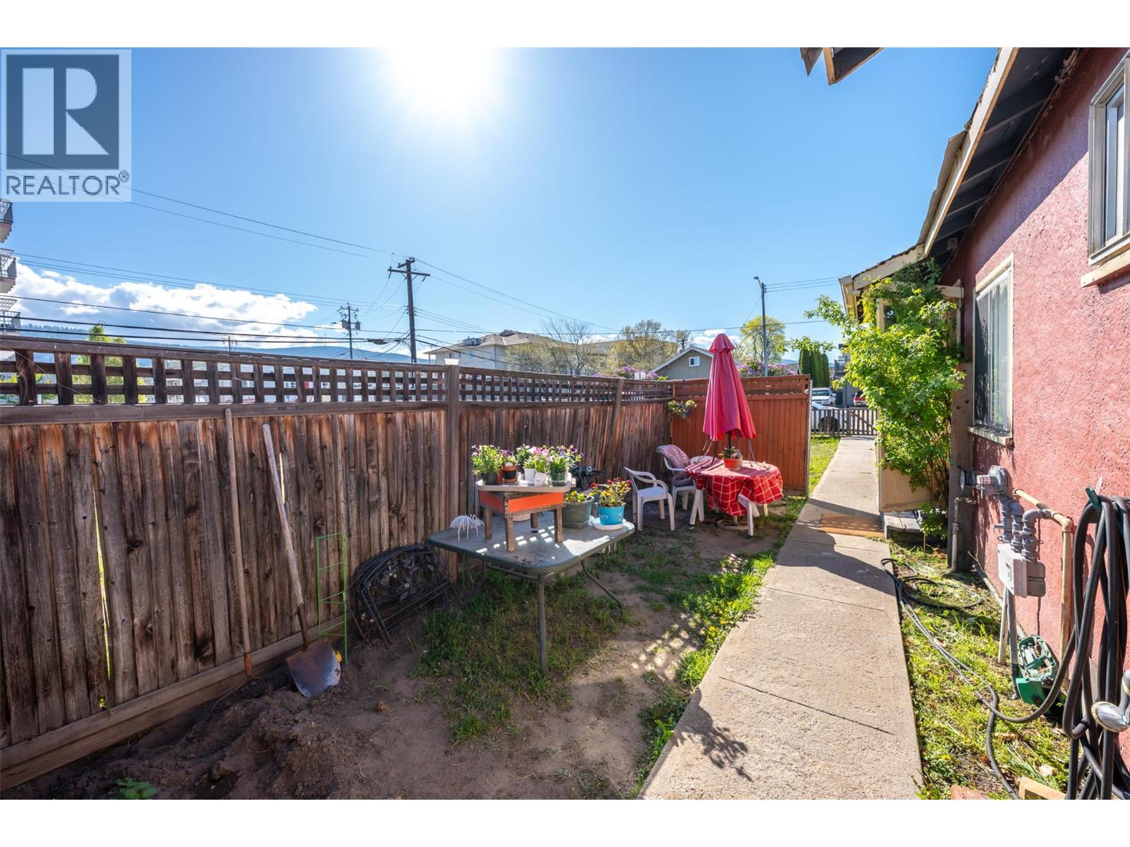 329 Nanaimo Avenue W, Penticton