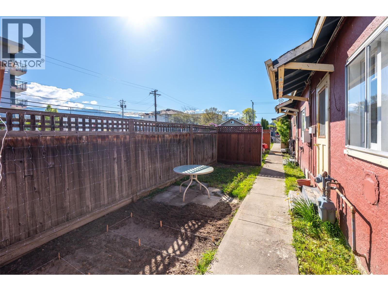 329 Nanaimo Avenue W, Penticton