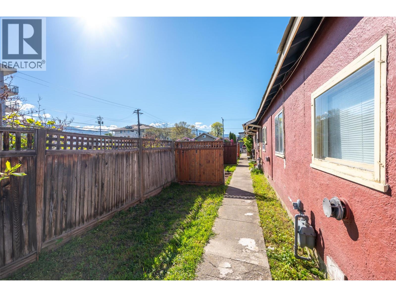 329 Nanaimo Avenue W, Penticton