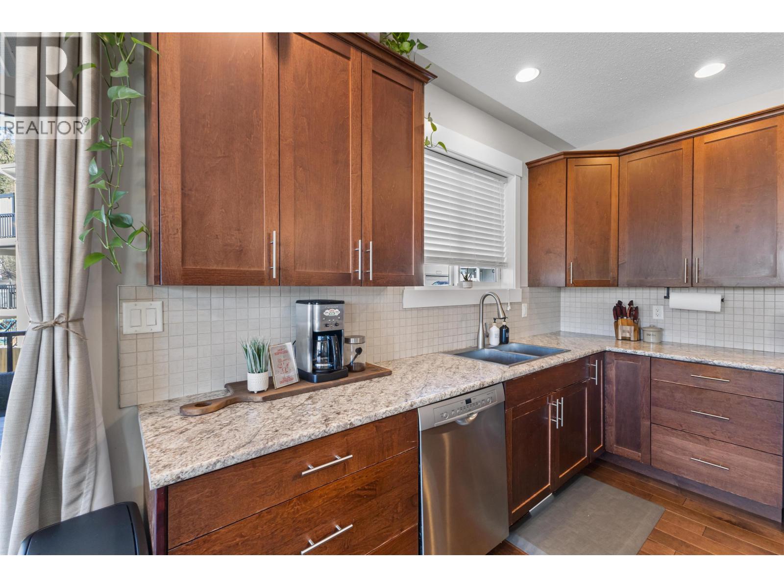 Photo 9 of 35 — 4635 AVTAR PLACE · Prince George, BC