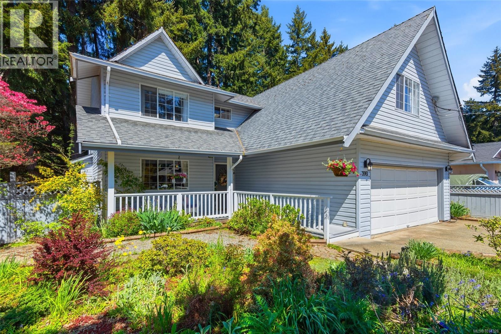 3961 Dunsmuir St - 1