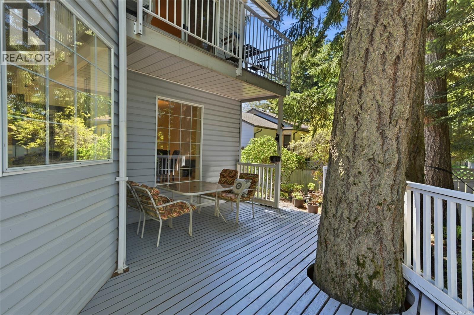 3961 Dunsmuir St - 28