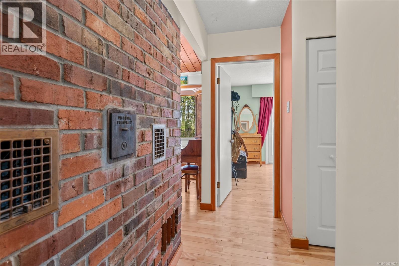 2915 Bevmaril Cres - 29