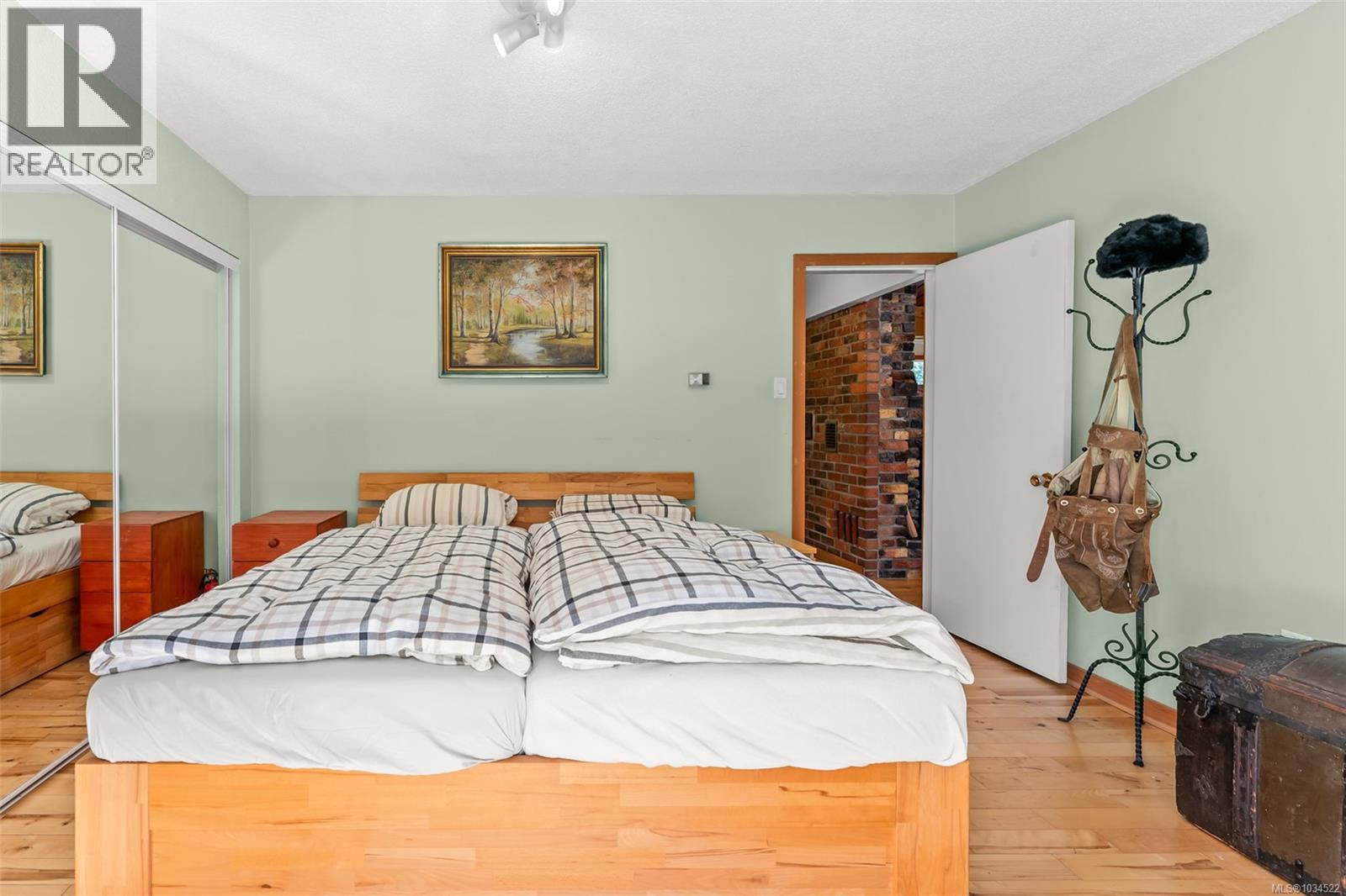 2915 Bevmaril Cres - 24