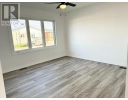 Bedroom 5 - 177 Elaine Avenue, Smooth Rock Falls, ON P0L2B0 Photo 12