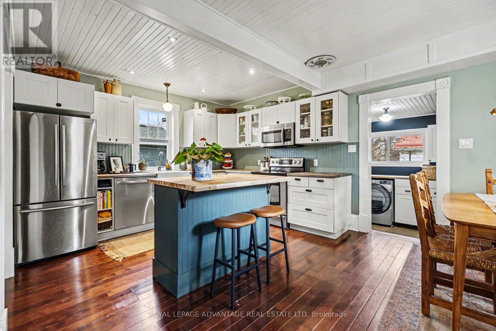 8 HARVEY STREET - 15