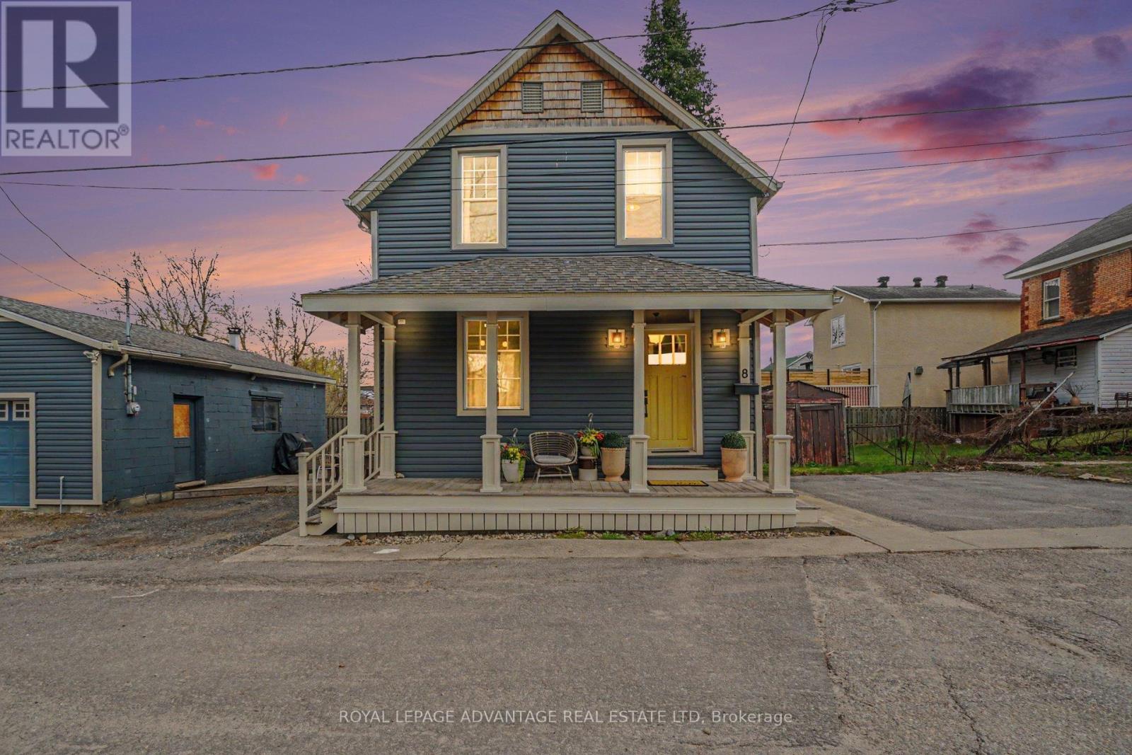 8 HARVEY STREET - 31