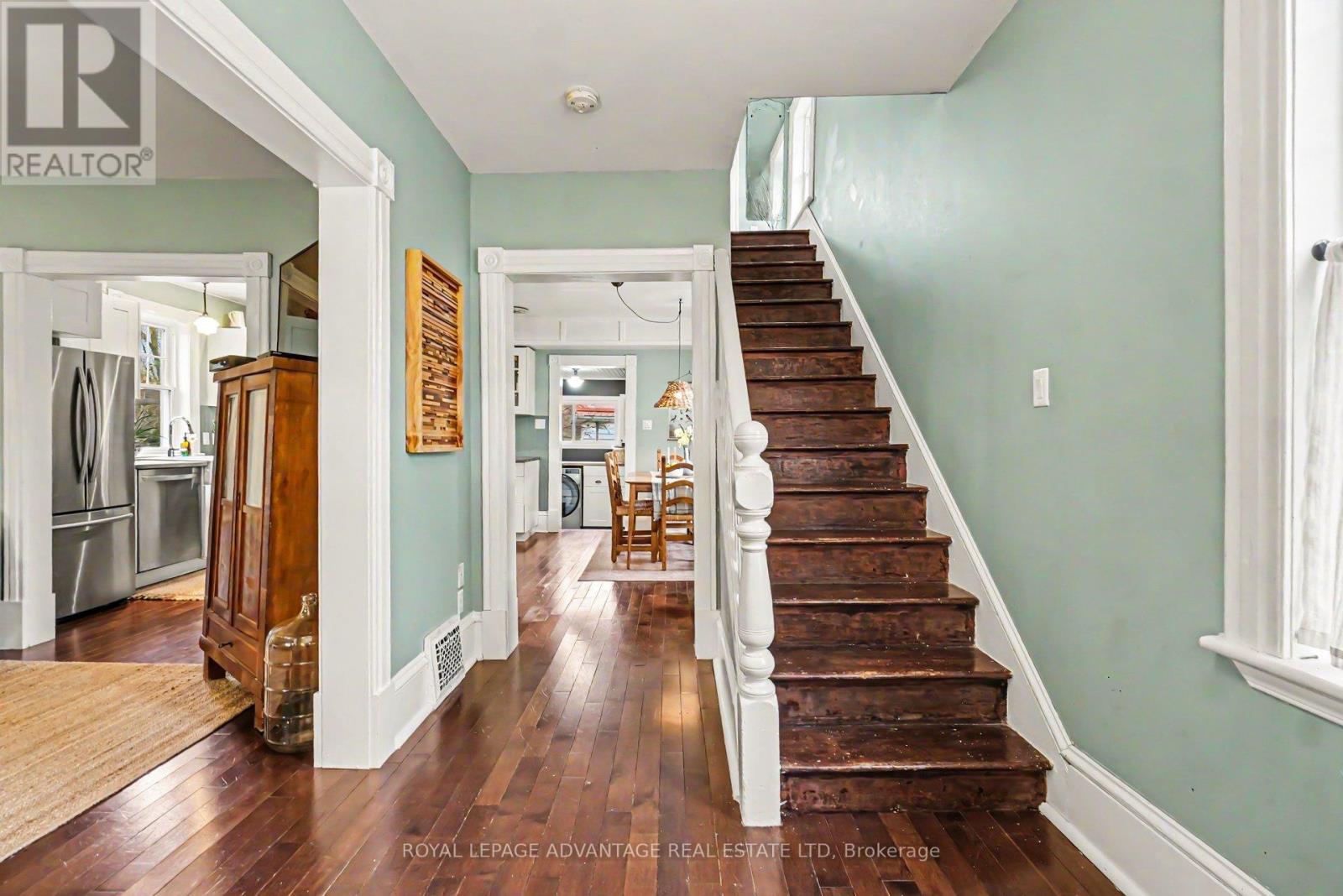 8 HARVEY STREET - 6