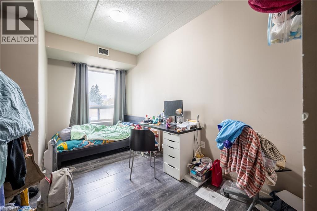 8 HICKORY Street W Unit# 404, Waterloo, Ontario, N2L3H6 — Photo 13