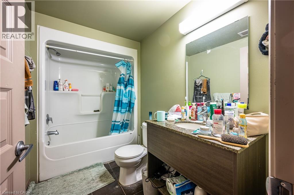 8 HICKORY Street W Unit# 404, Waterloo, Ontario, N2L3H6 — Photo 15