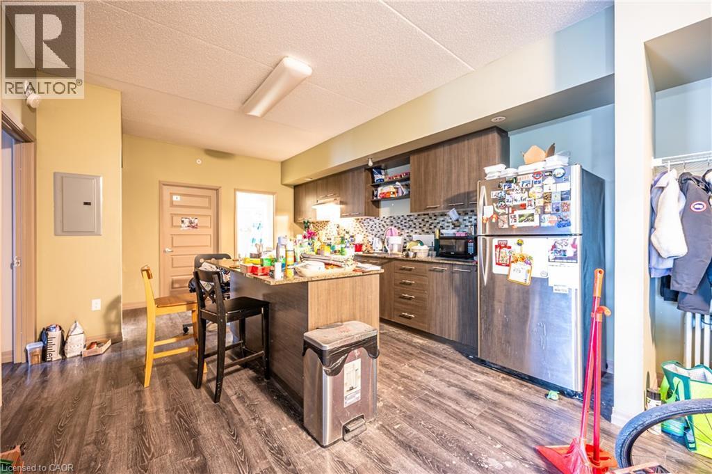 8 HICKORY Street W Unit# 404, Waterloo, Ontario, N2L3H6 — Photo 9