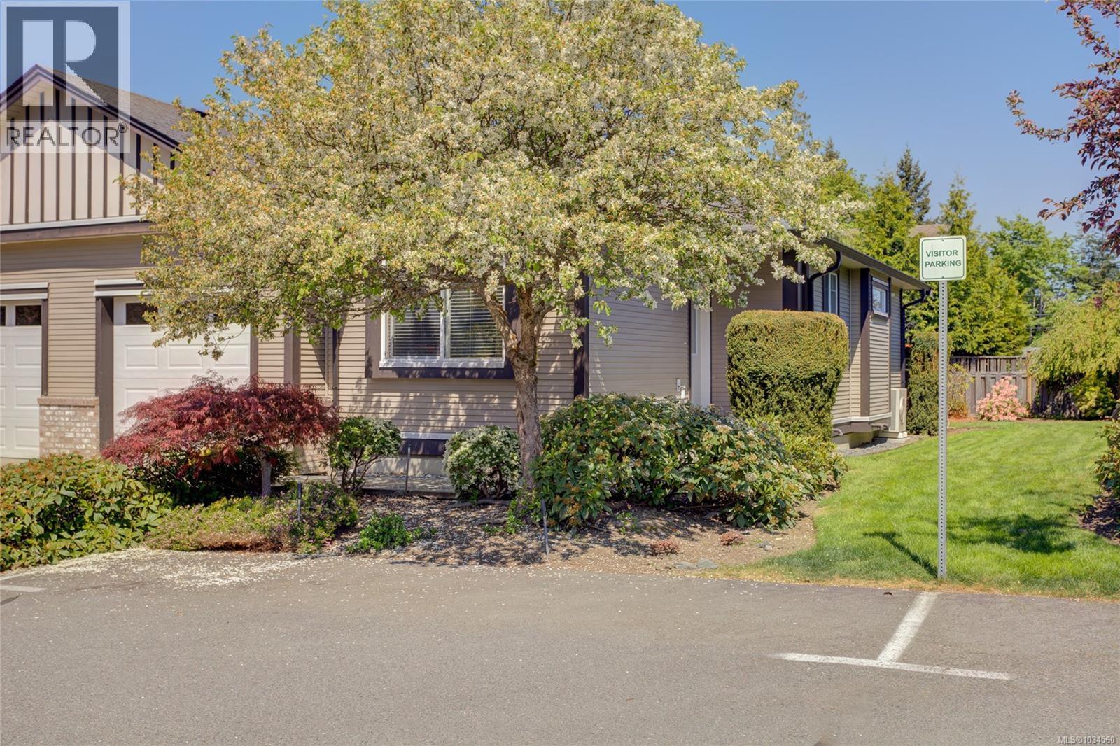 #6 3110 Cook St - Image 2